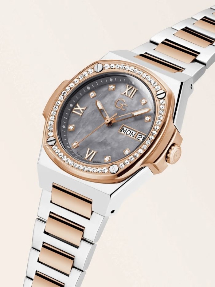 Guess GC Crystal Analogue Kadın Saat Gümüş | TR-145374