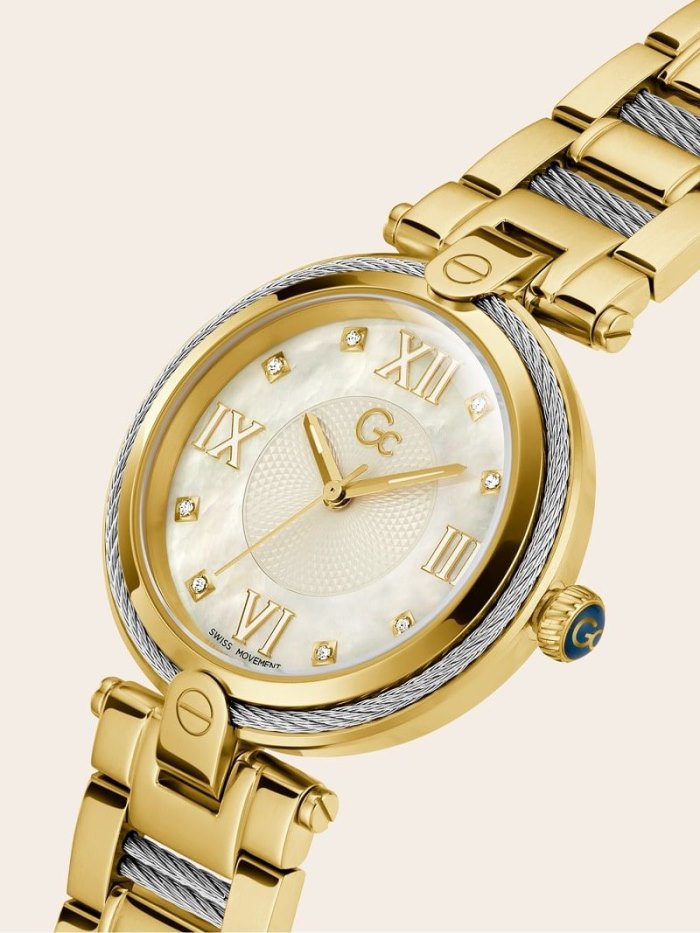 Guess GC Steel Analogue Kadın Saat Altın Gümüş | TR-677682