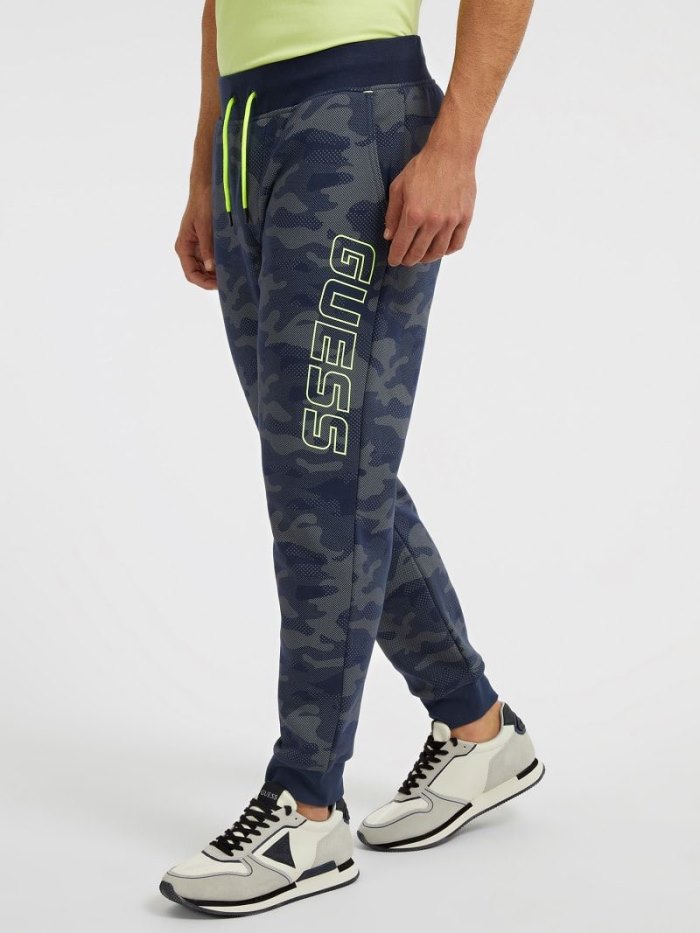 Guess Pantolonlar All Over Camouflage Print Jogger Pant Erkek Jogger Pantolon Gri | TR-639330